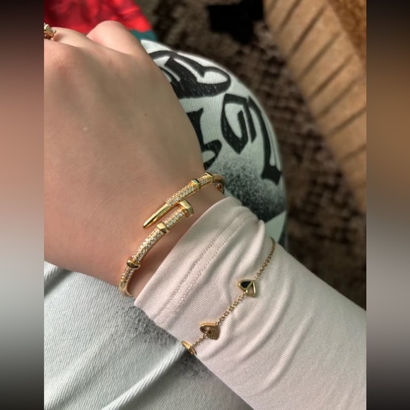 Just Un Clou Nail Gold Crystal Elegant Bracelet - Picture 13 of 13